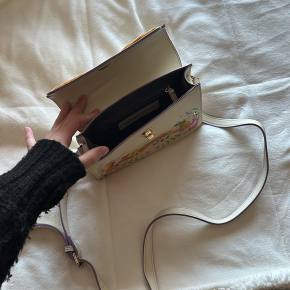 Danielle Nicole Disney Tangled Rapunzel & Pascal Floral Handbag - Picture 5 of 6